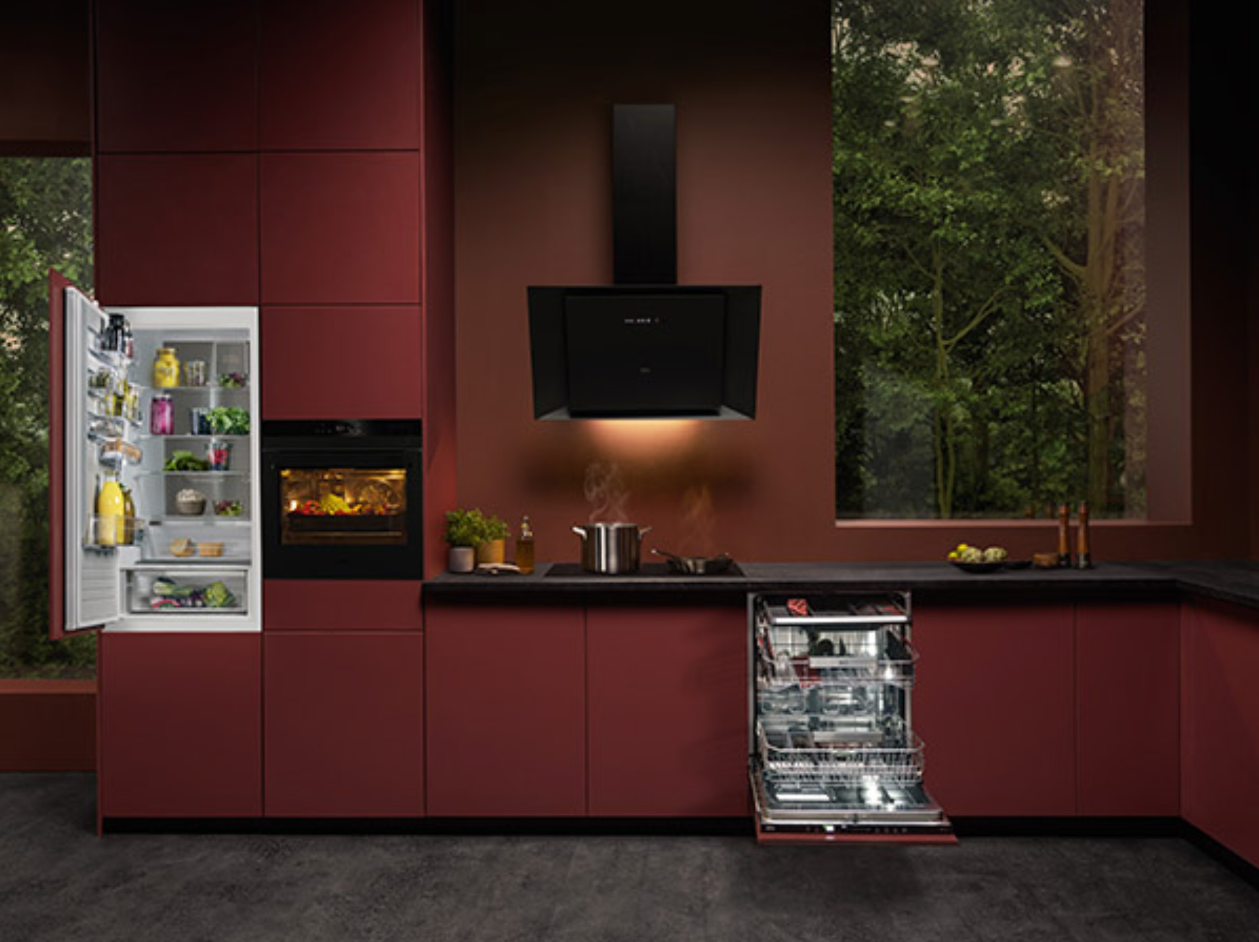 Electrolux plans further massive cost reductions